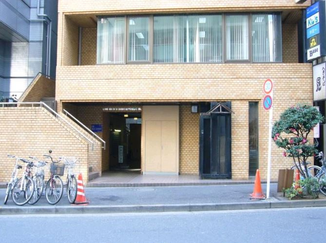 ライオンズマンション新宿御苑前No.2のエントランス|ライオンズマンション新宿御苑前No.2