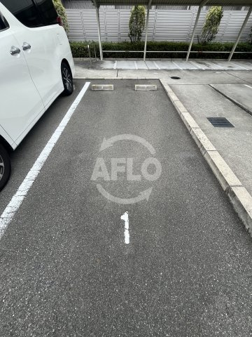 エステムコート新大阪Ⅹザ・ゲートの駐車場|エステムコート新大阪Xザ・ゲート　駐車場