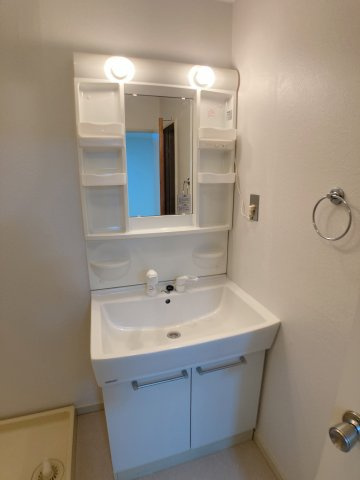 ニューリタンスの洗面所|別部屋同間取りのお写真となります。参考にご覧くださいませ。