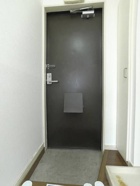 サンテラス奥戸の玄関