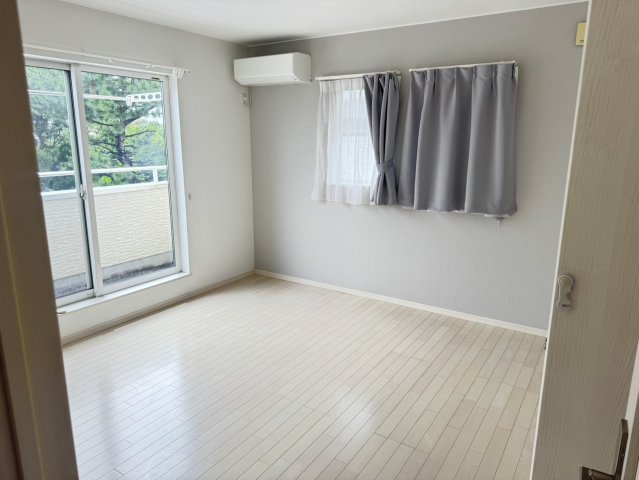 藤枝市　大東町　中古住宅　4LDKの洋室