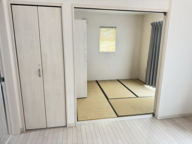 藤枝市　大東町　中古住宅　4LDKの和室