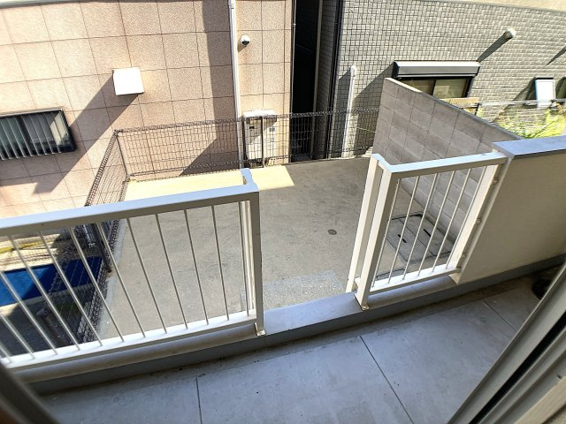 ときわビューハイツのバルコニー|南向きの明るいバルコニー、専用テラスも完備してます