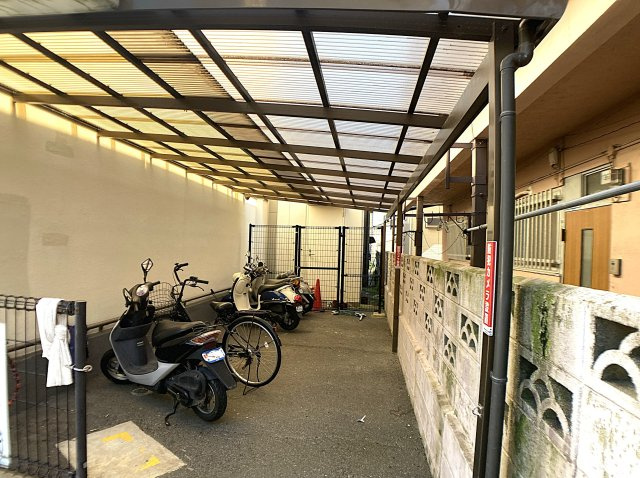 ときわビューハイツのその他共用部分|敷地内・屋根付きの駐輪スペース完備