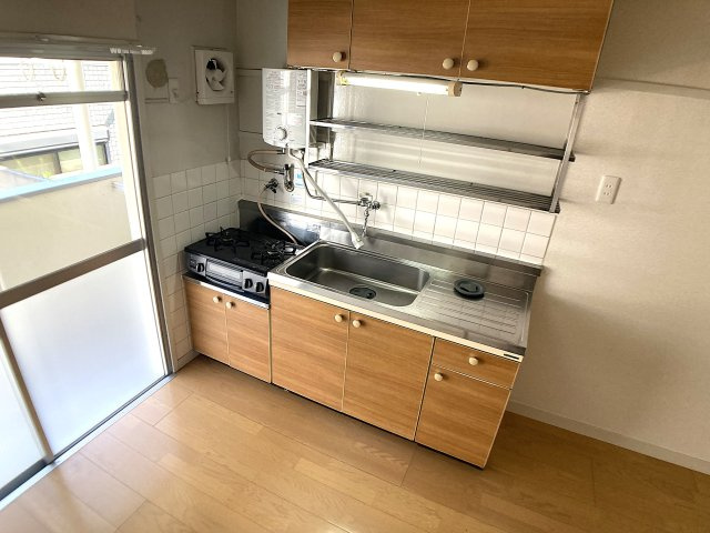 ときわビューハイツのキッチン|キッチンは2口ガスコンロ付き