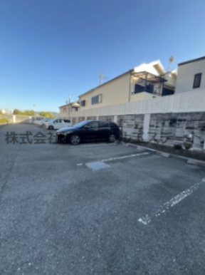 シャローム門真の駐車場