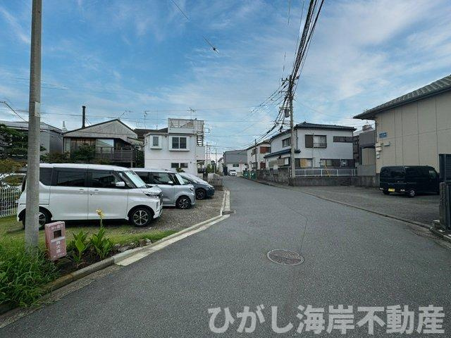 茅ヶ崎市南湖6丁目　売地の前面道路含む現地写真|現地外観
