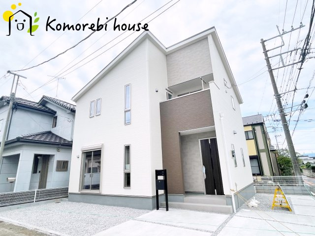 鴻巣神明　第4　新築一戸建て　LiveleGardenS　01