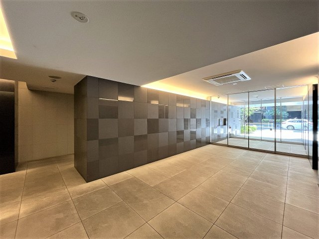 【ロビー】ブランシエスタ泉
