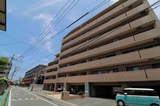 春日市下白水北４丁目の賃貸マンション