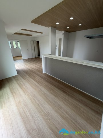 平塚市小鍋島2期　新築戸建　全6棟5号棟の居間・リビング