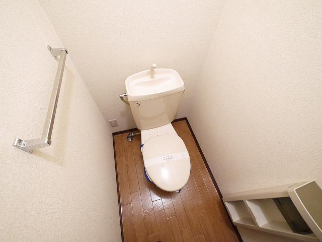 ファミーユ下山のトイレ|シンプルで使いやすいトイレです