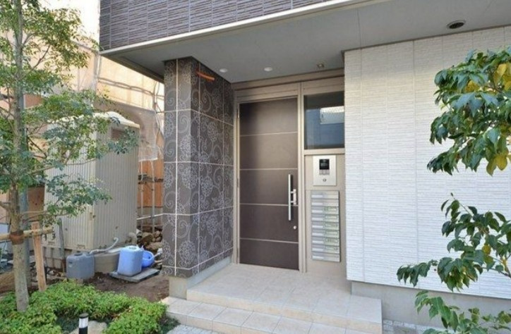 Wisteria Gardenのエントランス