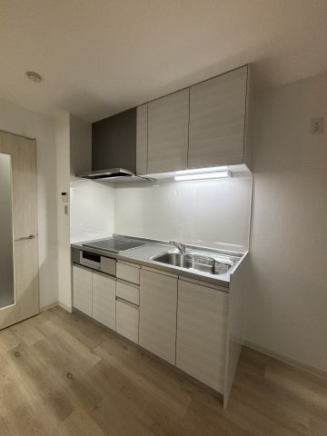 フォレストクリエオーレ城垣町弐番館のキッチン