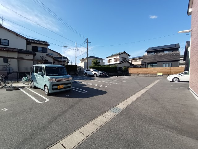 ディアスボナールA・Bの駐車場