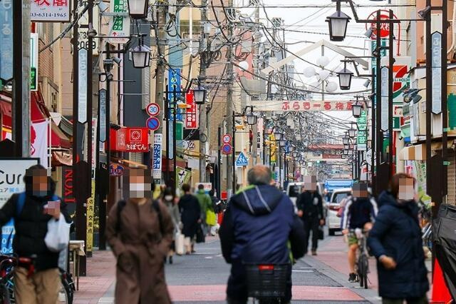 梅屋敷商店街まで192m