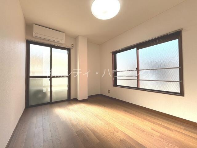 ６．０帖の洋室です♪