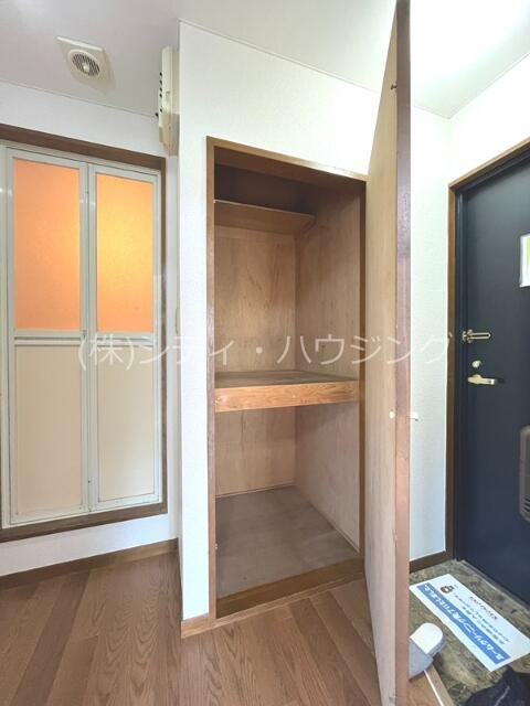 奥行きのある収納あり♪