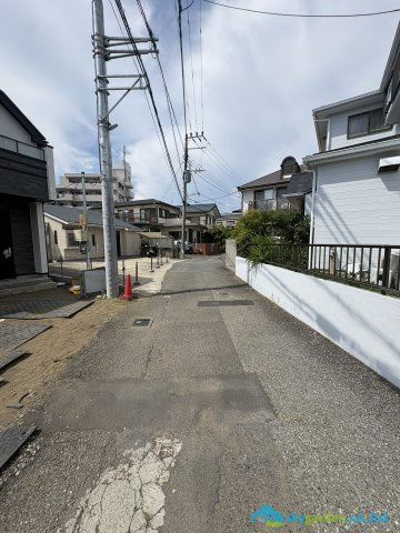 藤沢市辻堂元町２丁目　新築戸建　全4棟A号棟の前面道路含む現地写真|前面道路含む現地写真です