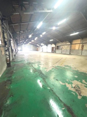 三和町１丁目倉庫の内装