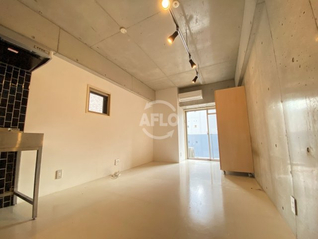 SK TOWER心斎橋EASTの居間・リビング|SK TOWER心斎橋EAST　おしゃれな室内