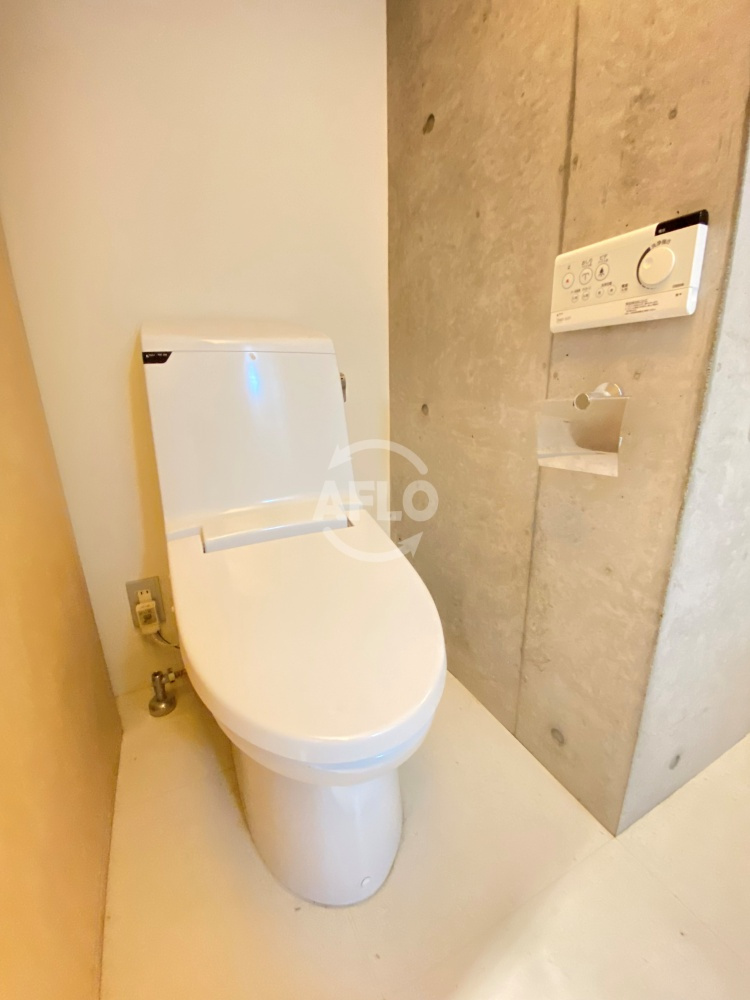 SK TOWER心斎橋EASTのトイレ|SK TOWER心斎橋EAST　ウォシュレット付き