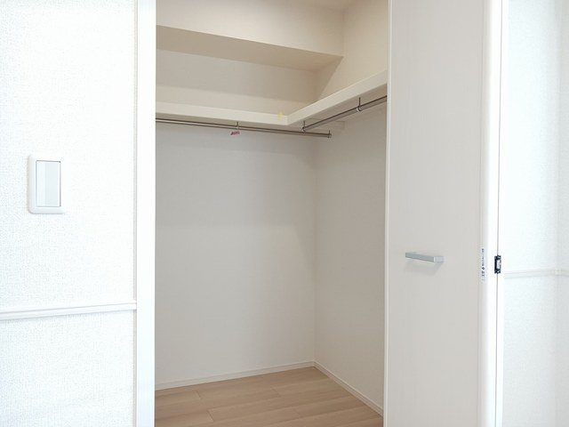 ウエアライトⅡの収納|こまごまとしたものを収納できそうですね