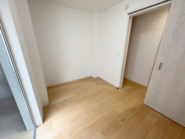 竹田醍醐田町|納戸は収納としてはもちろん、お部屋としてもご利用いただけます！テーブルやイスを置いて書斎になどいかがでしょうか？？（R8.7撮影）