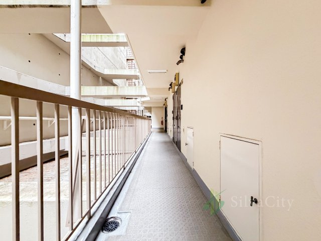 クレール御殿山のその他共用部分|廊下