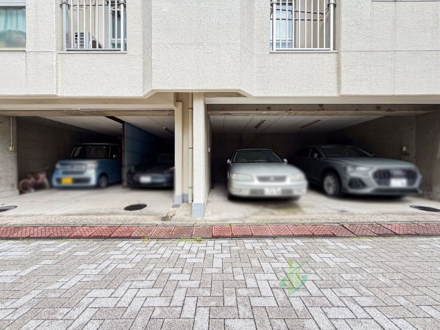 クレール御殿山の駐車場|駐車場