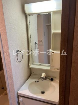 アクアタウンイーストⅠの洗面所|同物件別号室参考写真です。