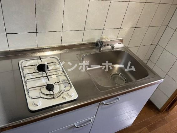 アクアタウンイーストⅠのキッチン|同物件別号室参考写真です。