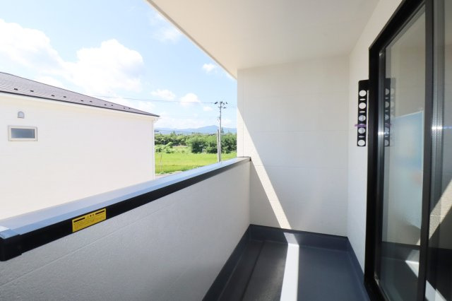 郡山市大槻町字上柵　　　２号棟　　　大槻小学校、大槻中学区　のバルコニー