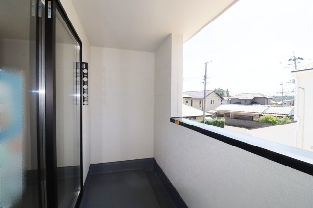 郡山市大槻町字上柵　　　２号棟　　　大槻小学校、大槻中学区　のバルコニー