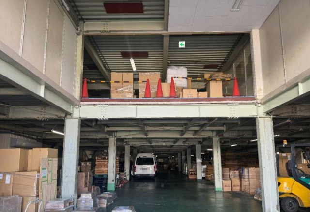 大東市新田北町貸倉庫374万円の内装