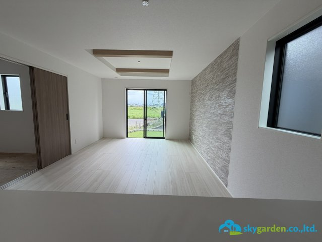 平塚市小鍋島2期　新築戸建　全6棟4号棟の居間・リビング