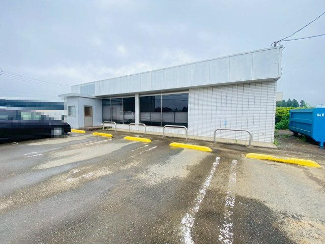 八街市四木　売店舗・事務所の外観