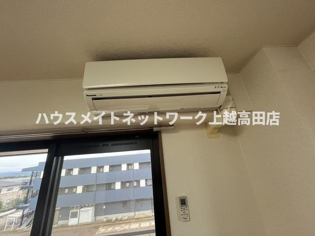 ロイヤルパレス子安の設備|エアコン