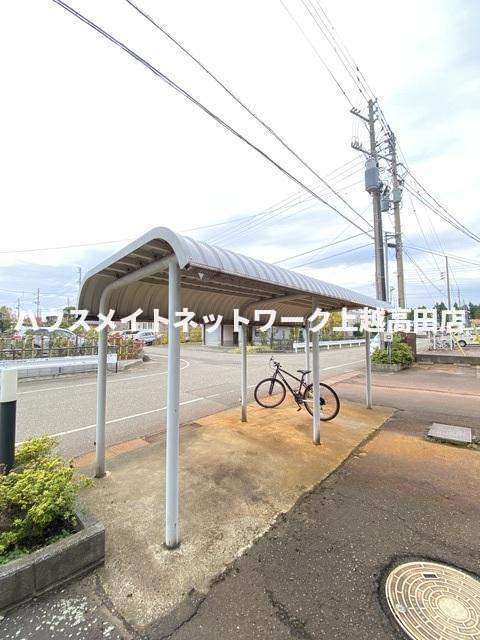 ロイヤルパレス子安の展望|駐輪場
