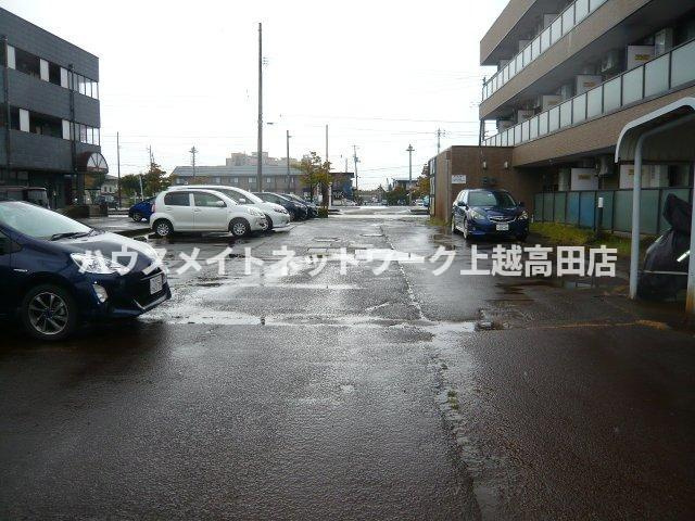 ロイヤルパレス子安の駐車場|消雪付駐車場