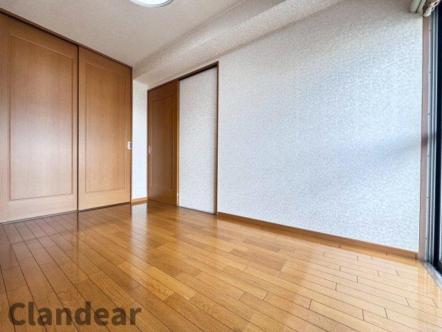 トーア東尾久マンションの洋室|ドキドキの新生活も、安心してスタート。ぴったりの住まいを見つけませんか？クランディアが一緒に住まい選びをサポートします‼　まずは、お気軽にお問合せください　＃クランディア