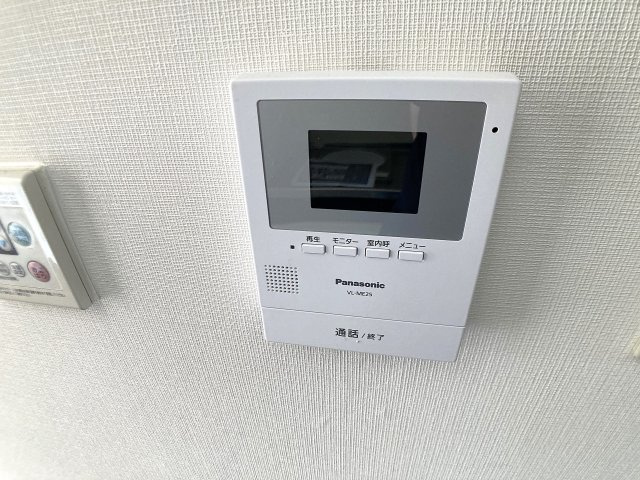 アクシス板宿のセキュリティ|録画機能付きモニターフォンで顔が分かり安心