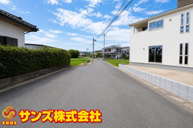郡山市大槻町字上柵　　　４号棟　　　大槻小学校、大槻中学区　の外観|南西側道路