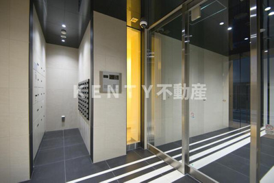 【エントランス】 | ガリシア御殿山 | 建物の内部です