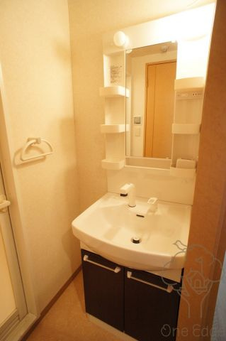 CHEZ CLARAの独立洗面台