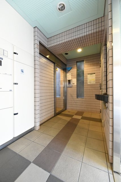 日神パレステージ御徒町のロビー