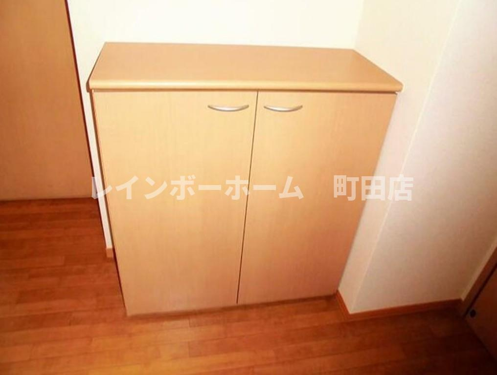 フローラ※初期費用分割あと払いサービス利用可能物件の玄関