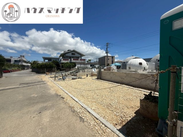 クレイドルガーデンうるま市勝連南風原　第６・２号棟のその他|前面道路含む現地写真、７月下旬完成予定です！