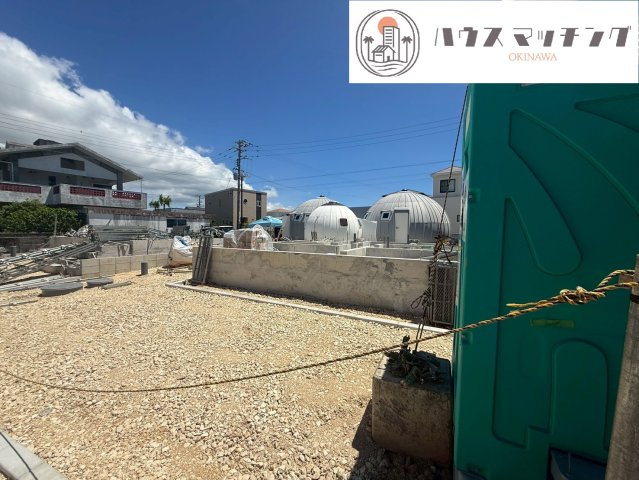 クレイドルガーデンうるま市勝連南風原　第６・２号棟の前面道路含む現地写真|南原漁港近くの穏やかな住環境♪７月下旬完成予定です！