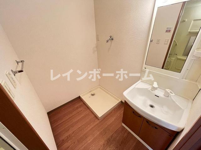 サウンドスケープの独立洗面台